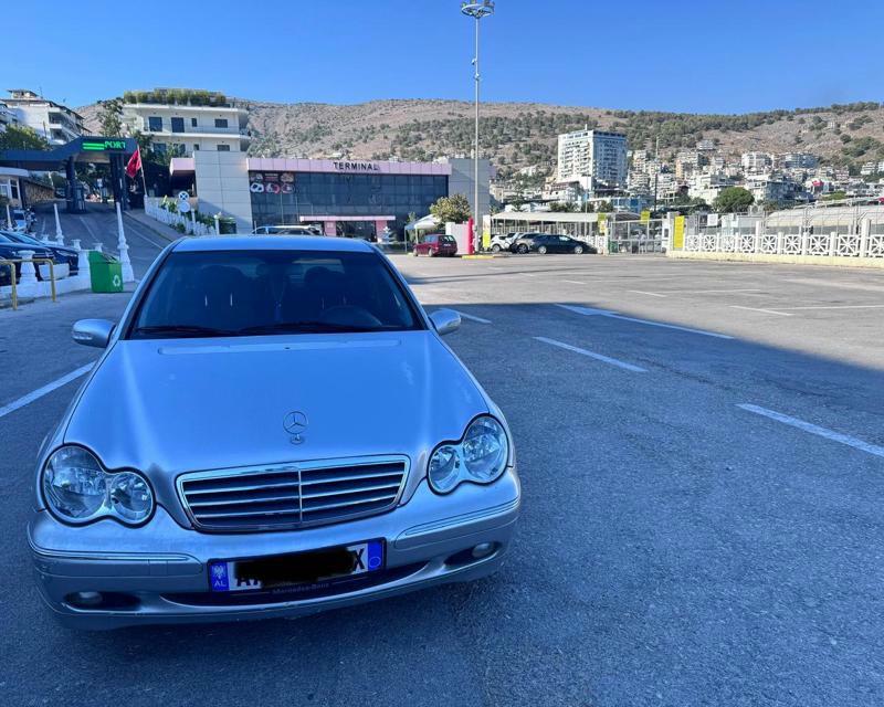 Mercedes-Benz C-Class 2001