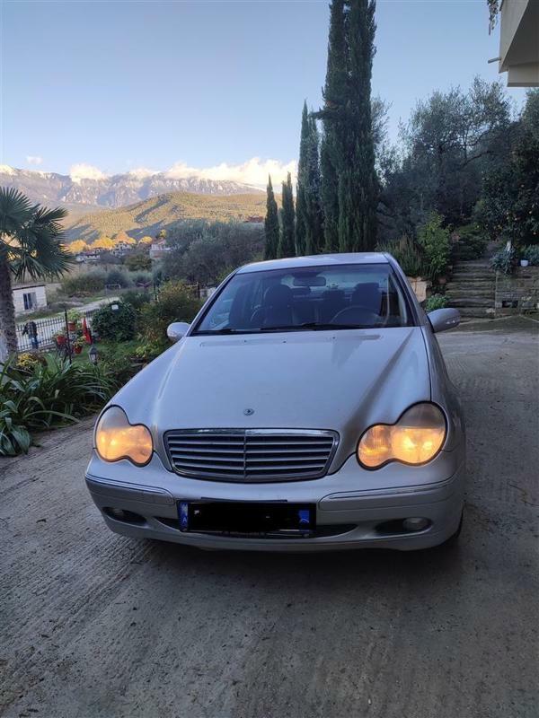 Mercedes-Benz C-Class 2001