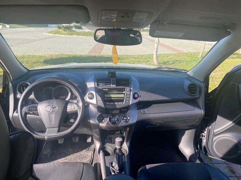 Toyota RAV4 2011