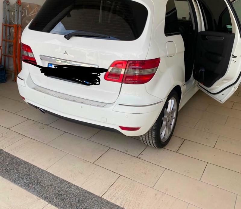 Mercedes-Benz B-Class 2011