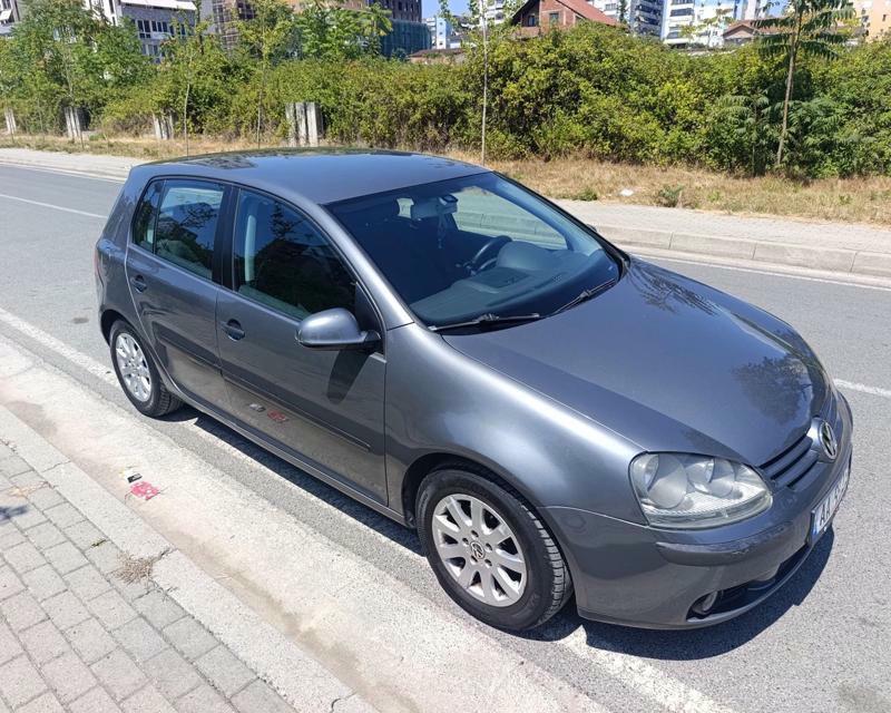 Volkswagen Golf 2004
